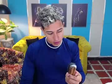 [03-07-22] jam_brown show with toys from Chaturbate