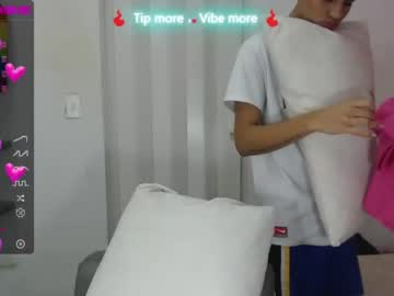 [18-12-22] sebastiian_lopez1 record blowjob show from Chaturbate.com