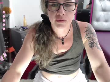 [02-02-24] vickysexyx video with toys from Chaturbate.com