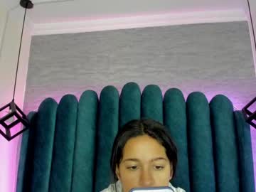 [12-03-24] _woman_petite webcam