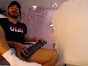 [05-12-22] brucecorts record webcam video from Chaturbate.com