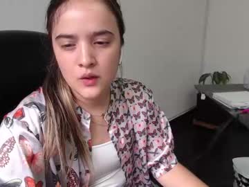 [23-08-22] andree22_ public show from Chaturbate.com