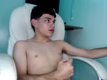 [23-01-23] brianhicks19 public show from Chaturbate
