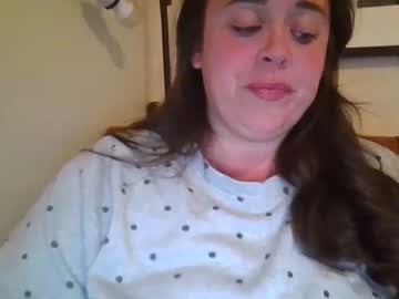 [13-11-23] bbwsophiecooks record video with toys