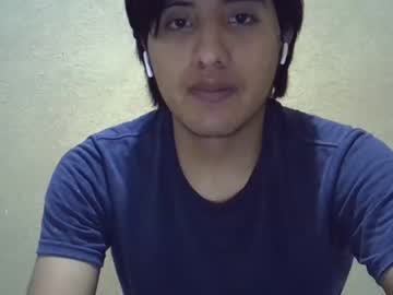 [03-05-24] julianalvarez95 public webcam from Chaturbate