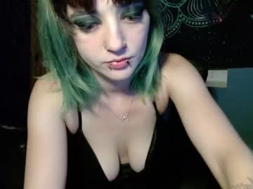 [08-06-23] sluttly_lil_goth_girl420 record private sex show from Chaturbate