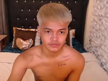 [14-09-23] asianhugescott public webcam from Chaturbate.com