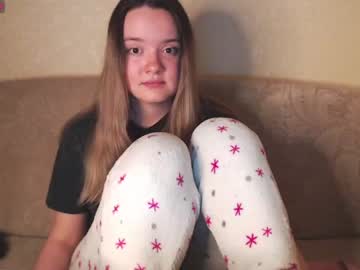 [30-04-23] cutiepie__ record video with toys from Chaturbate.com