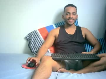 [15-05-23] paul_torres public show video from Chaturbate