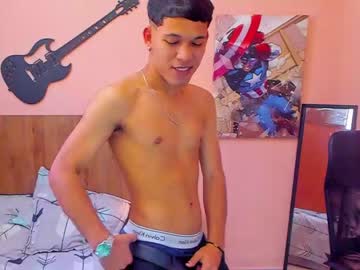 [14-03-22] thomas_collins_ private XXX show from Chaturbate
