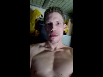 [18-01-24] yesitsmeone23 record webcam video from Chaturbate.com