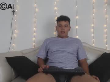 [13-09-22] chubby_a private from Chaturbate