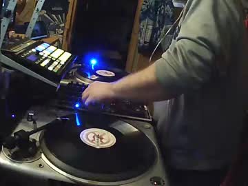 [04-03-23] dj_goldenboy chaturbate private record