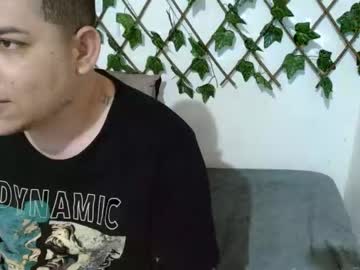 [22-09-22] max_05 record public webcam from Chaturbate