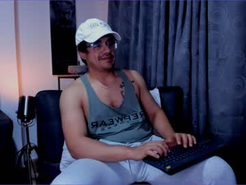 [25-11-22] cristophersantos record private webcam from Chaturbate