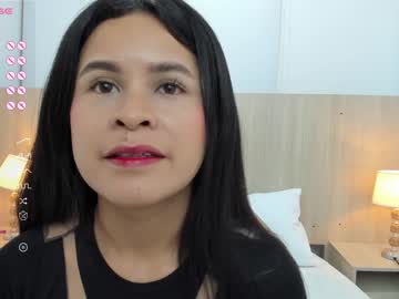 [02-04-24] maite_jhon video with toys