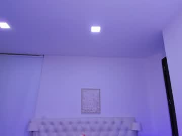 [24-05-22] mia_colombia1 public webcam from Chaturbate.com