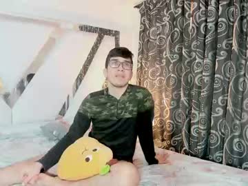 [31-05-22] colombian_student public show from Chaturbate