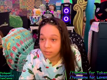 [22-12-22] cannabananna420 record webcam show from Chaturbate.com