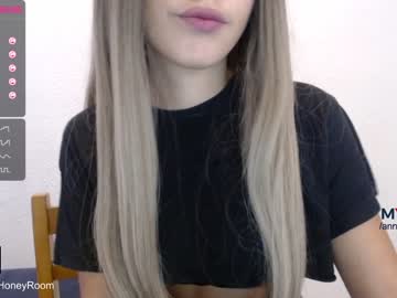 anniehoneyroom chaturbate