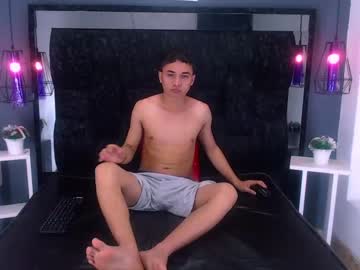 [13-02-24] jeic_18 webcam video from Chaturbate.com