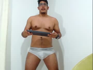 [14-02-23] clarkkent_18 record show with toys from Chaturbate.com