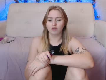 [22-11-22] kelly_patty record blowjob video from Chaturbate
