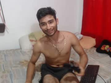 [19-08-23] couple_pervert_22 public show from Chaturbate