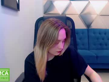 [04-04-23] _i_violetta_ record video with dildo from Chaturbate.com