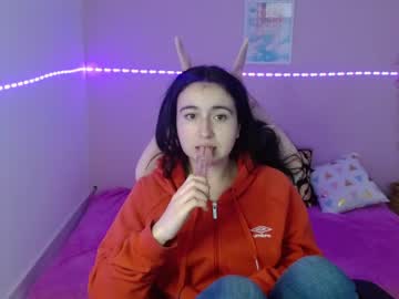 [23-11-22] milly_tay public show from Chaturbate