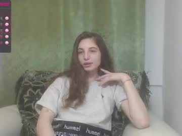 [14-03-22] missadela2002 record public show from Chaturbate.com