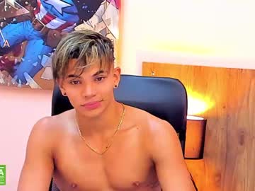 [13-01-22] chris_garrix record webcam show from Chaturbate