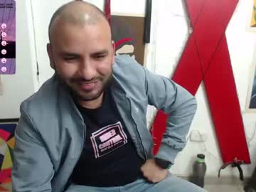 [22-03-23] alejandro_magno_ record public show video from Chaturbate