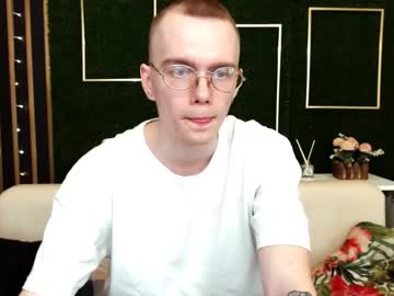 [19-05-22] travis_roks chaturbate public webcam video