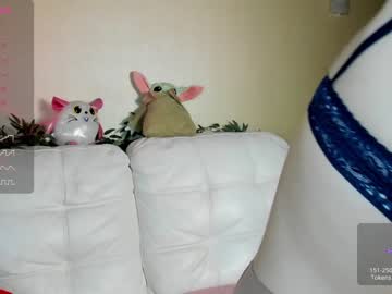 [28-11-23] vikky_krauss video with toys