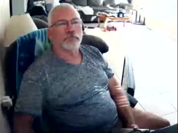 [15-10-22] bumsmstr16 public webcam from Chaturbate