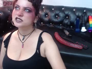 [03-03-23] gothic_bigboob public show video from Chaturbate