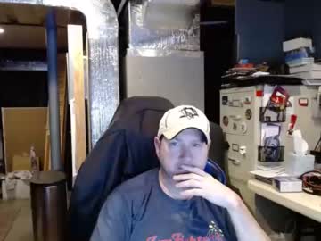 [14-11-22] bret0908 public show from Chaturbate