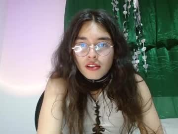 [08-10-22] ambeermuller chaturbate show with toys