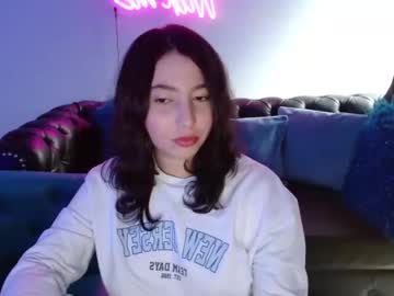 [06-02-24] zoe_mills_ public show from Chaturbate