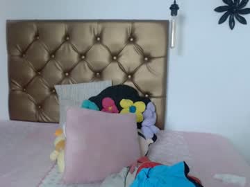 [23-12-22] _cristal_xxx blowjob video from Chaturbate