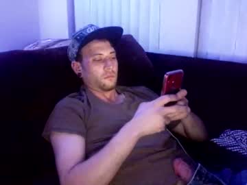 [17-01-22] datdudebehigh show with toys from Chaturbate