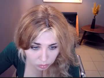 [18-05-22] bustyvi1 private show video from Chaturbate