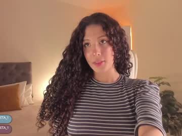 [11-08-22] missjuli_ public show from Chaturbate