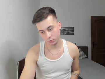 [19-02-24] dreamboy240 public show from Chaturbate