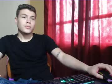 [04-03-22] arthurking01 video with toys from Chaturbate.com