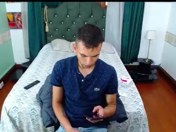 [22-03-23] troy_h public show from Chaturbate.com