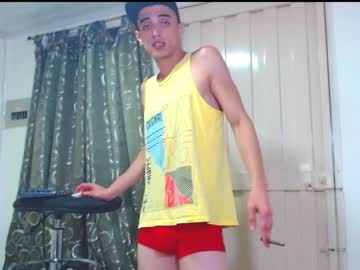 [16-03-22] chico_hotashell public show from Chaturbate
