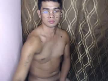 [01-02-22] iampinoy1996 public show from Chaturbate