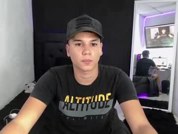 [18-05-22] andres_miles1 premium show from Chaturbate.com